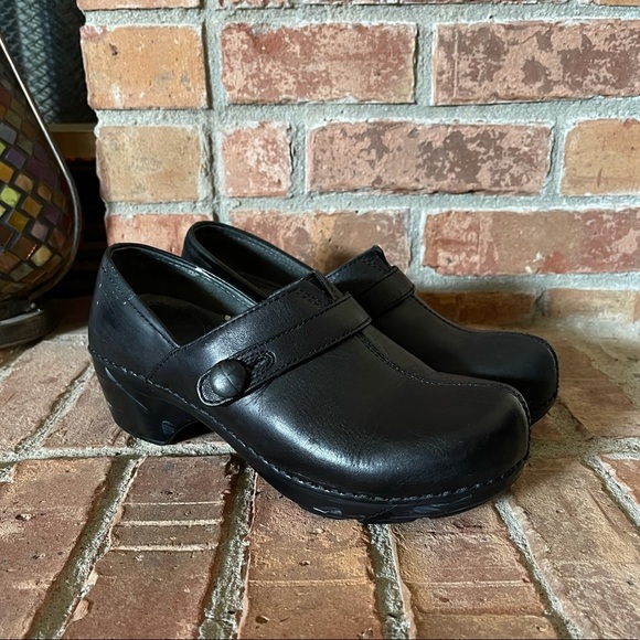Dansko Solstice Black Button Clogs - Picture 1 of 11